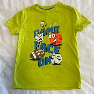 Cat & Jack boys xs 4/5 tshirt
